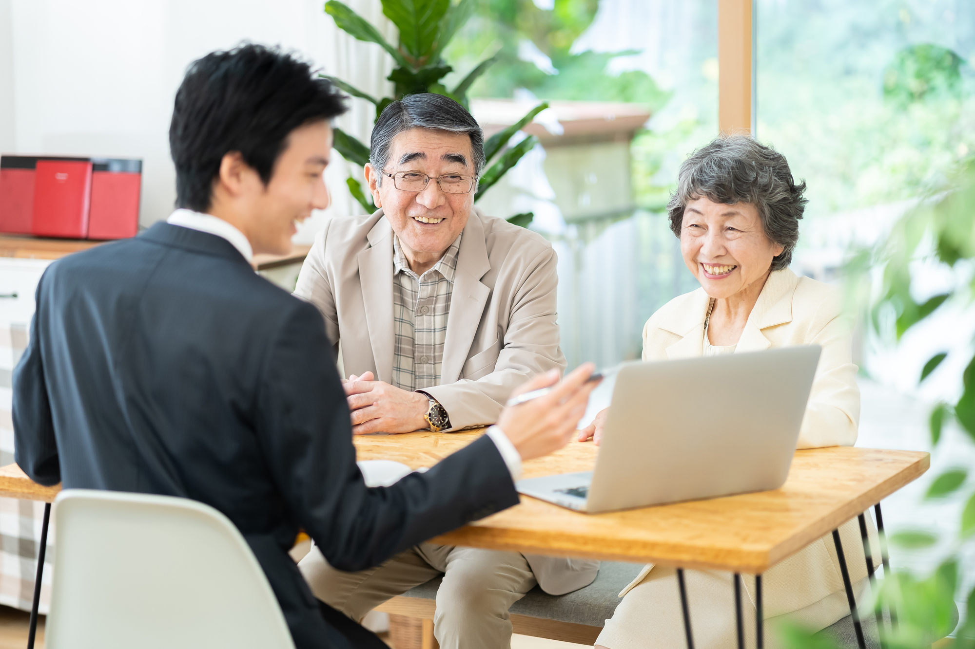 不動産の営業マンも教えてくれない、不動産業界の実情のイメージ